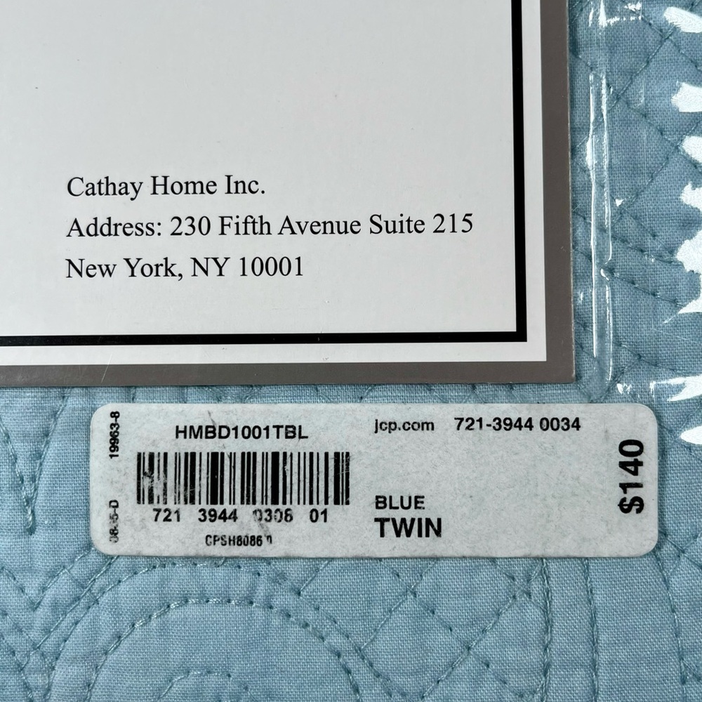 Hudson Jeans Blue Quilted Bedspread with Textured Design - Picture 6 of 7